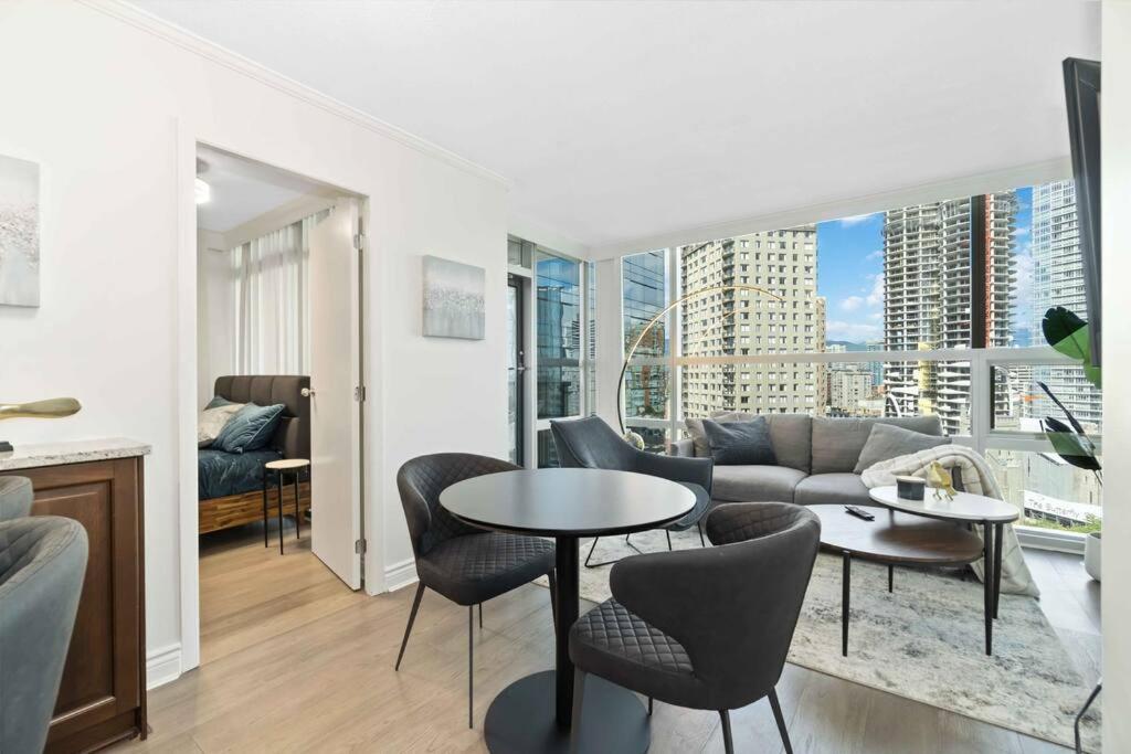 2Br Condo With Breathtaking View In Downtown! Free Parking - 6 Sleep แวนคูเวอร์ ภายนอก รูปภาพ